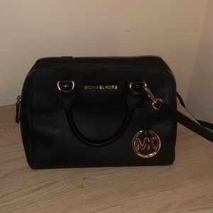 Michael kors Black crossbody